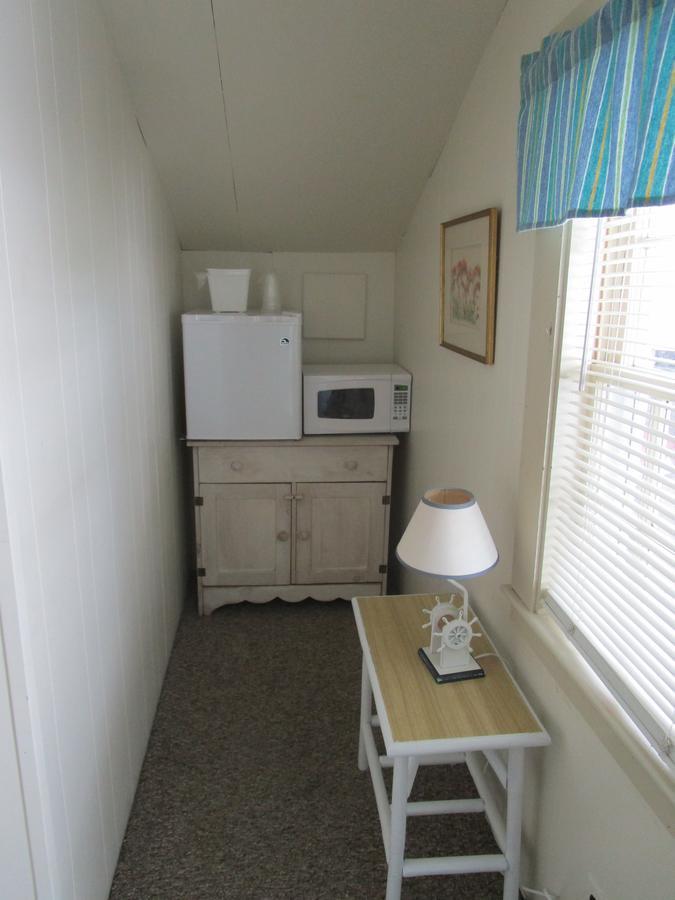 Shea'S Riverside Inn & Motel Essex 외부 사진